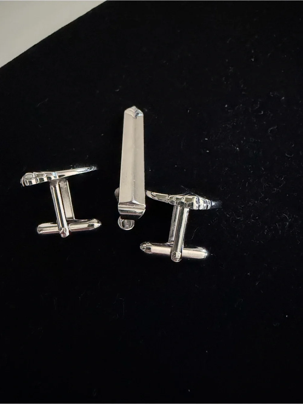 SWANK Silver-Tone Cufflinks and Tie Clip Set
